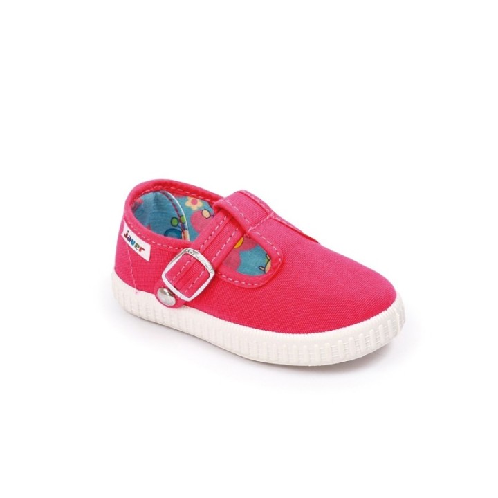 Sandalias lona con cierre de corchete color fucsia