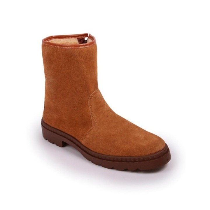 Botas lisas con borreguito color tabaco