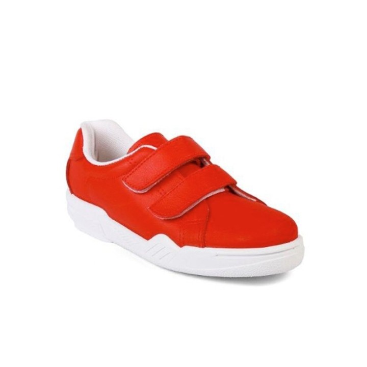 Zapatilla deportiva con cierre de velcro color rojo