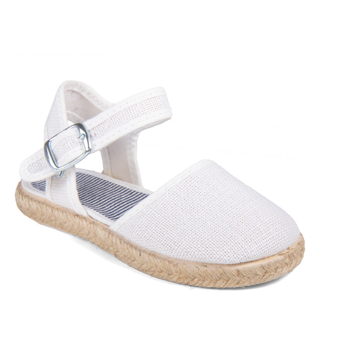 Sandalias  color blanco con cierre de hebilla