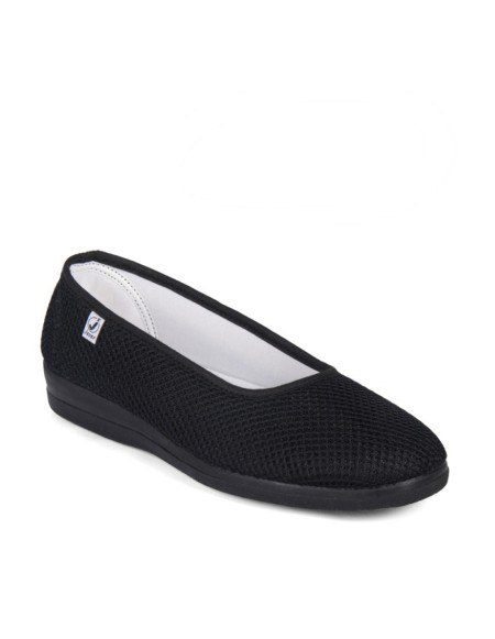 Zapatilla color negro de lona