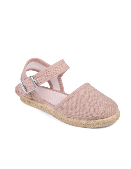 Sandalias color rosa con cierre de hebilla