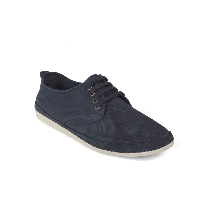 Zapatilla con cordones