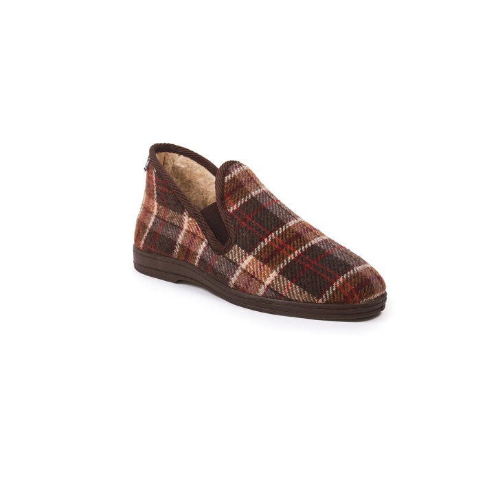 Zapatillas de casa bota cuadros marrón