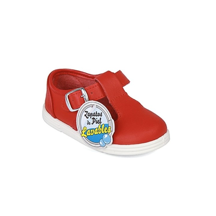 Sandalias piel con cierre de hebilla color rojo