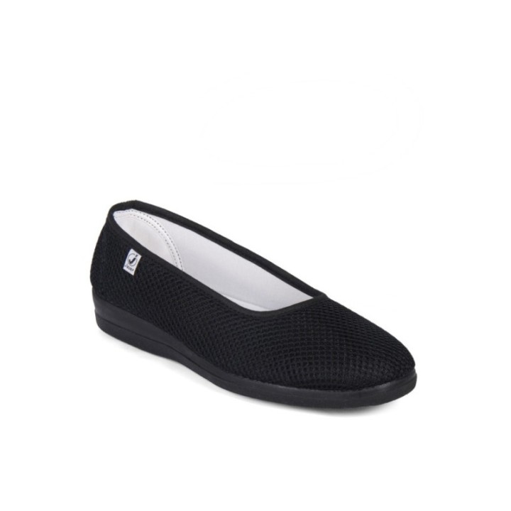 Zapatilla color negro de lona